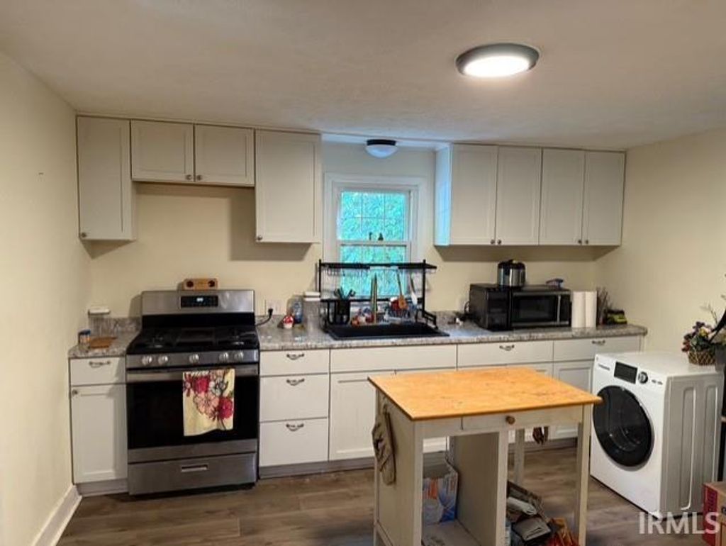 Photo of 230 W Walnut Street, Chandler, IN 47610 (MLS # 202535989)