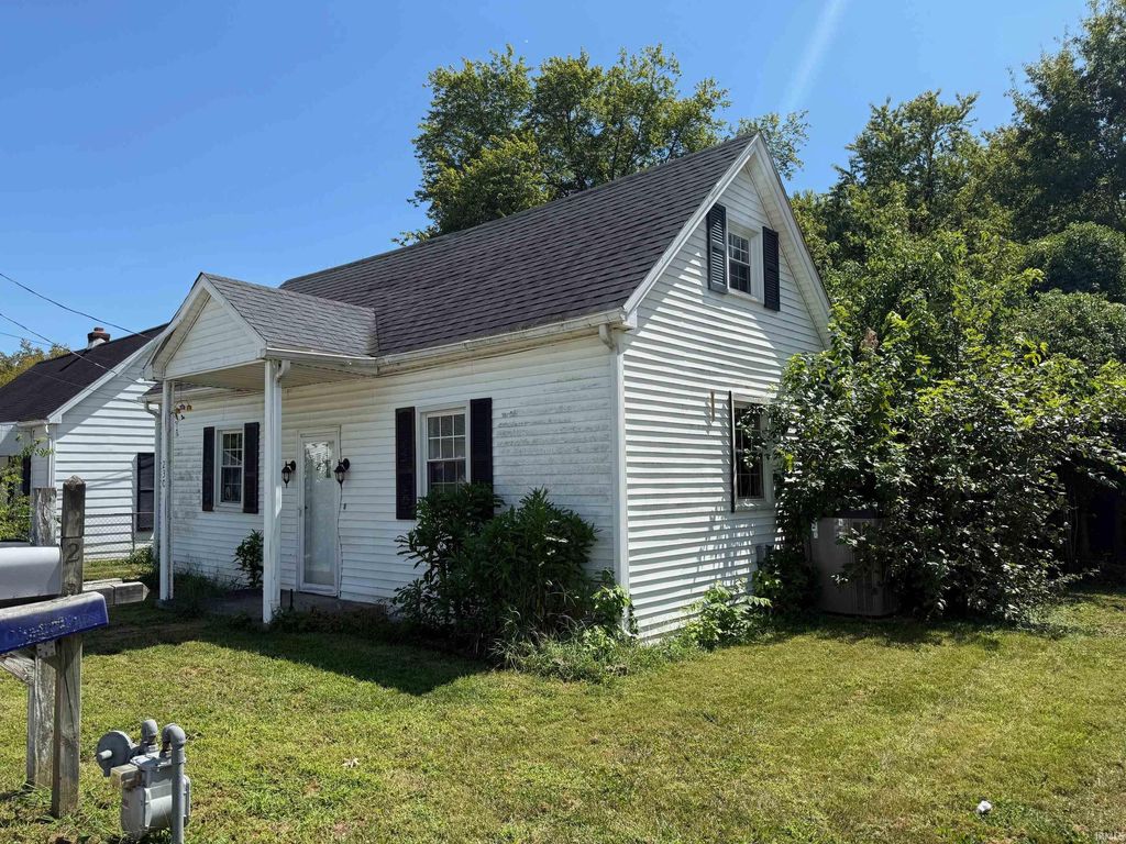 Photo of 230 W Walnut Street, Chandler, IN 47610 (MLS # 202535989)