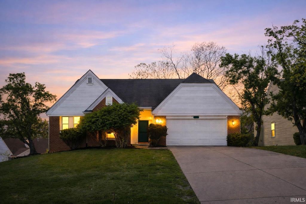 Photo of 2254 S Olde Mill Drive, Bloomington, IN 47401 (MLS # 202615752)