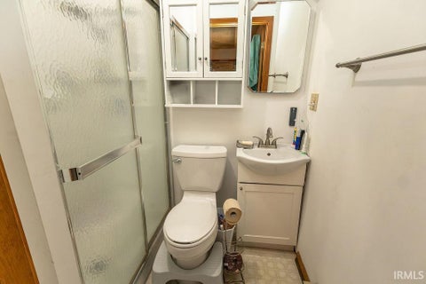 Tiny photo for 1930-1932 Fairmont Avenue, New Castle, IN 47362 (MLS # 202634358)