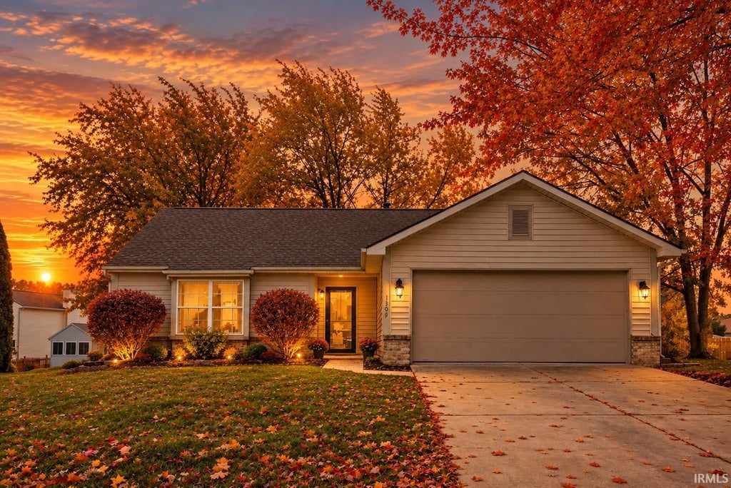 Photo of 1309 Lima Meadow Court, Fort Wayne, IN 46825 (MLS # 202642789)