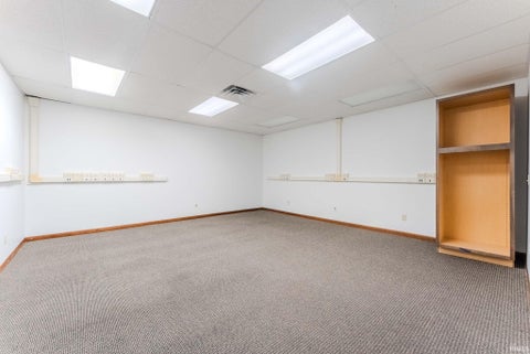 Tiny photo for 1372 S Wabash Street, Wabash, IN 46992 (MLS # 202607919)