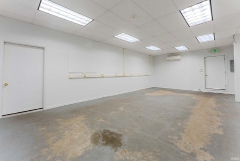 Tiny photo for 1372 S Wabash Street, Wabash, IN 46992 (MLS # 202607919)