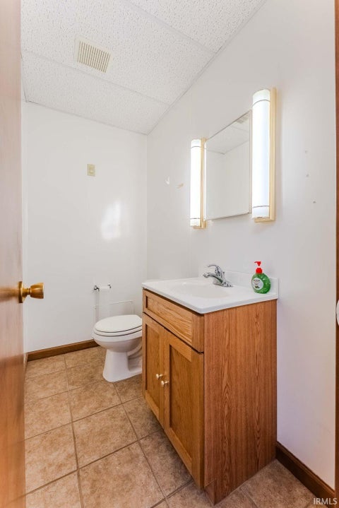 Tiny photo for 1372 S Wabash Street, Wabash, IN 46992 (MLS # 202607919)