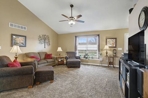 Tiny photo for 18106 Montgomry Lane, Goshen, IN 46528 (MLS # 202612330)