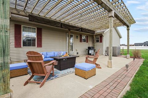 Tiny photo for 18106 Montgomry Lane, Goshen, IN 46528 (MLS # 202612330)