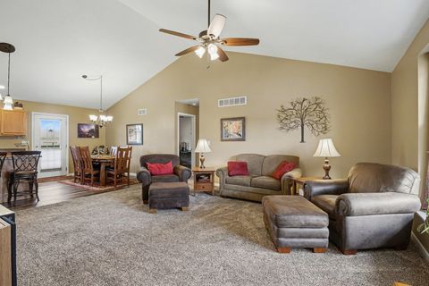 Tiny photo for 18106 Montgomry Lane, Goshen, IN 46528 (MLS # 202612330)