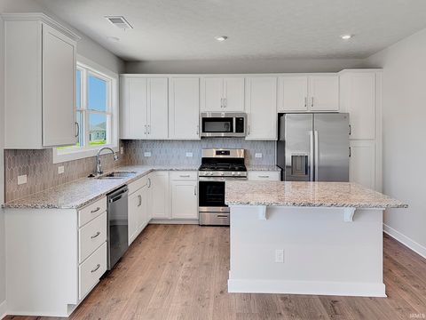 Tiny photo for 4708 Jackson Drive, Newburgh, IN 47630 (MLS # 202625191)