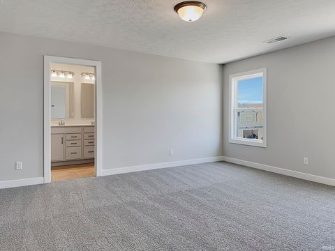 Tiny photo for 4708 Jackson Drive, Newburgh, IN 47630 (MLS # 202625191)