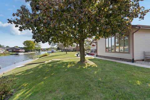 Tiny photo for 2014 FORDS Court, Rochester, IN 46975 (MLS # 202612986)