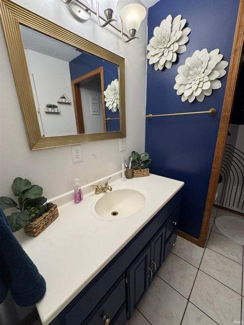 Tiny photo for 1235 W Lakeview Drive, Peru, IN 46970 (MLS # 202636928)