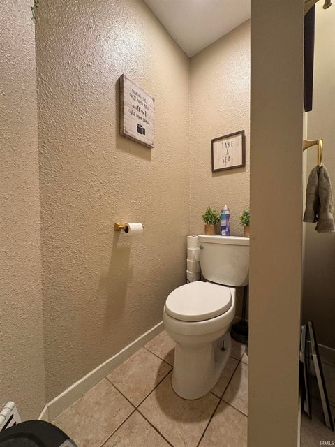 Tiny photo for 1235 W Lakeview Drive, Peru, IN 46970 (MLS # 202636928)
