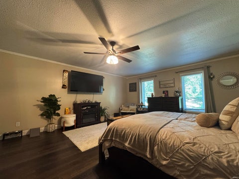 Tiny photo for 1235 W Lakeview Drive, Peru, IN 46970 (MLS # 202636928)