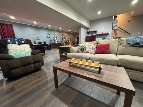 Tiny photo for 1235 W Lakeview Drive, Peru, IN 46970 (MLS # 202636928)