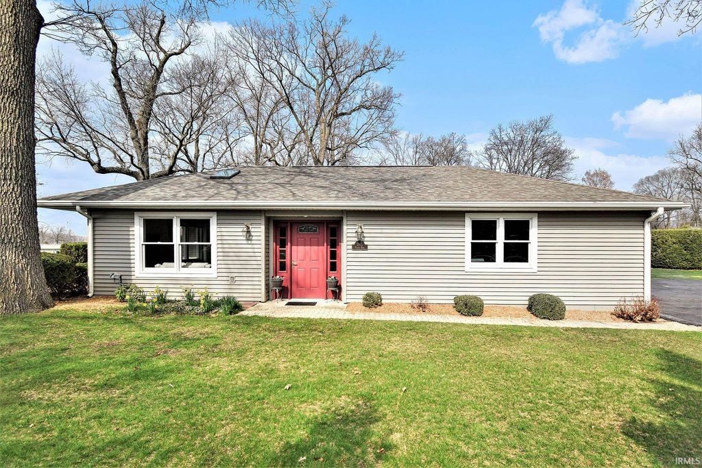 Photo of 2616 Violett Road, Goshen, IN 46526 (MLS # 202610849)
