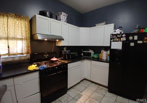 Tiny photo for 1800 George Street, Logansport, IN 46947 (MLS # 202539280)