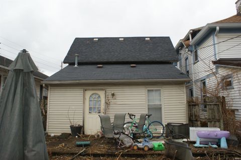 Tiny photo for 634 S Union Street, Kokomo, IN 46901 (MLS # 202611940)