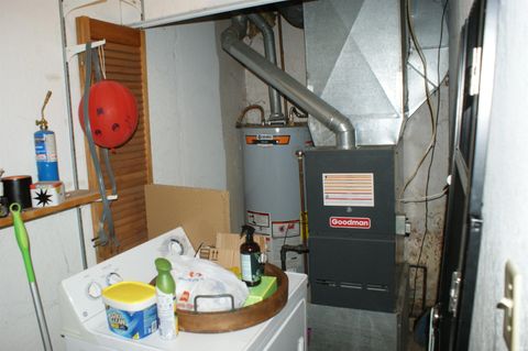 Tiny photo for 634 S Union Street, Kokomo, IN 46901 (MLS # 202611940)