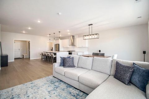 Tiny photo for 1740 #302W South Bend Avenue, South Bend, IN 46637 (MLS # 202609910)