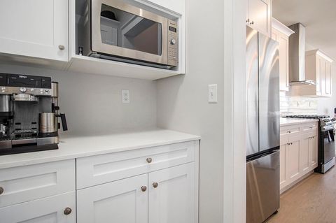 Tiny photo for 1740 #302W South Bend Avenue, South Bend, IN 46637 (MLS # 202609910)