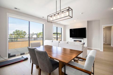 Tiny photo for 1740 #302W South Bend Avenue, South Bend, IN 46637 (MLS # 202609910)