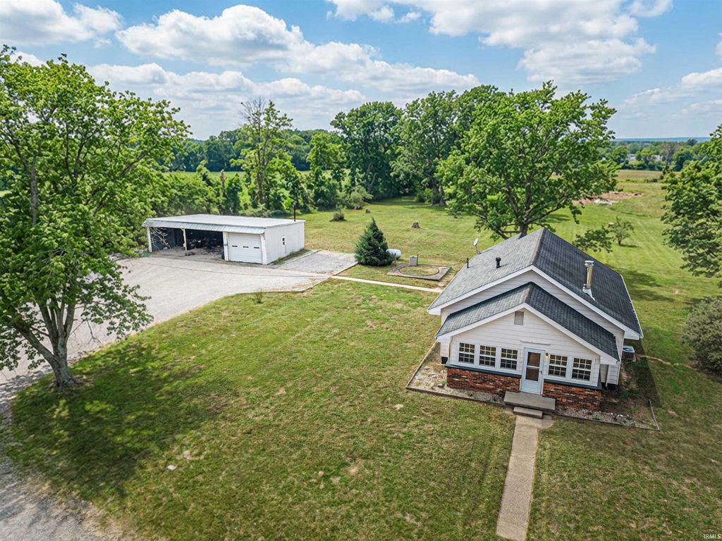 Photo of 8897 S 1075 W Road, Owensville, IN 47665 (MLS # 202549637)