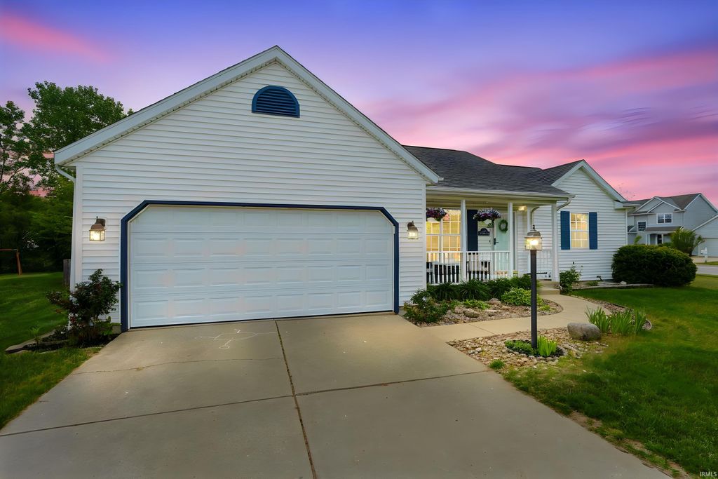 Photo of 4310 Glen Oak Drive, South Bend, IN 46628 (MLS # 202619850)
