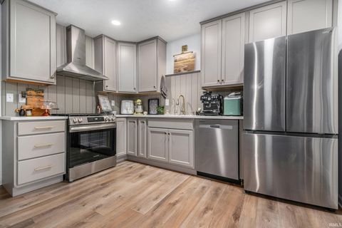Tiny photo for 502 Roy Street, Winona Lake, IN 46590 (MLS # 202614888)