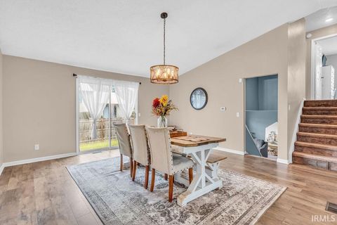 Tiny photo for 318 Thames Avenue, Lafayette, IN 47909 (MLS # 202529358)