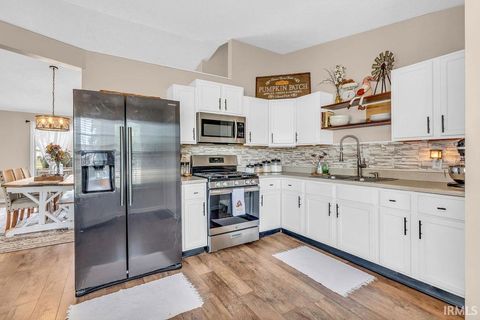 Tiny photo for 318 Thames Avenue, Lafayette, IN 47909 (MLS # 202529358)