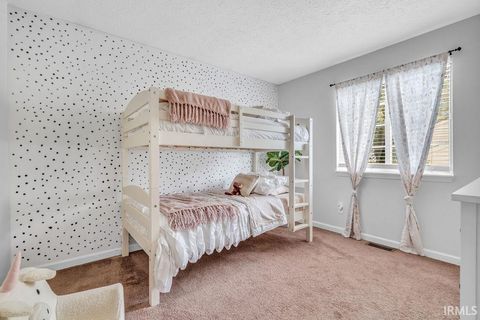 Tiny photo for 318 Thames Avenue, Lafayette, IN 47909 (MLS # 202529358)