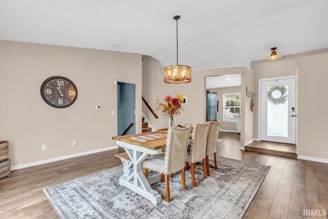 Tiny photo for 318 Thames Avenue, Lafayette, IN 47909 (MLS # 202529358)