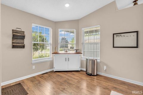 Tiny photo for 318 Thames Avenue, Lafayette, IN 47909 (MLS # 202529358)