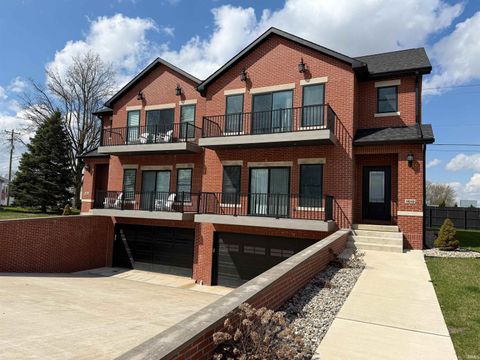 Photo of 1610 North Shore Drive, Rochester, IN 46975 (MLS # 202611798)