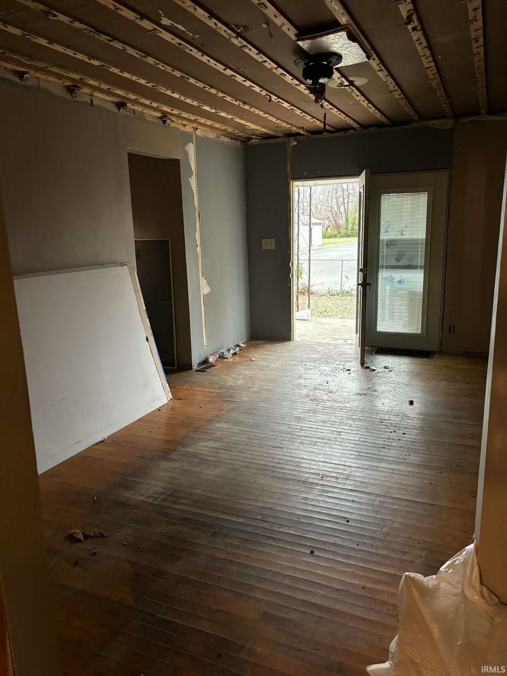 Photo of 1659 Hawthorne Avenue, Evansville, IN 47714 (MLS # 202549690)