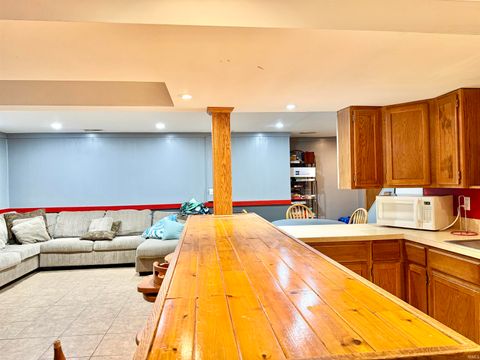 Tiny photo for 705 Venetian Way, Kokomo, IN 46901 (MLS # 202605473)