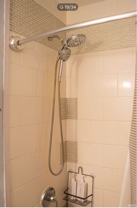 Tiny photo for 705 Venetian Way, Kokomo, IN 46901 (MLS # 202605473)