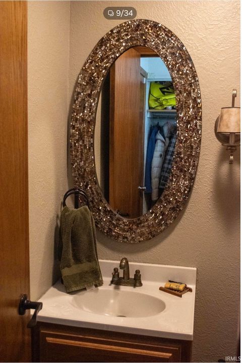 Tiny photo for 705 Venetian Way, Kokomo, IN 46901 (MLS # 202605473)