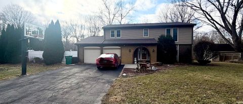 Tiny photo for 705 Venetian Way, Kokomo, IN 46901 (MLS # 202605473)