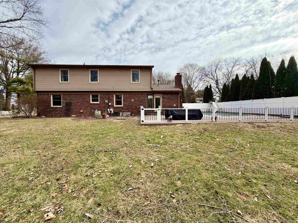 Photo of 705 Venetian Way, Kokomo, IN 46901 (MLS # 202605473)