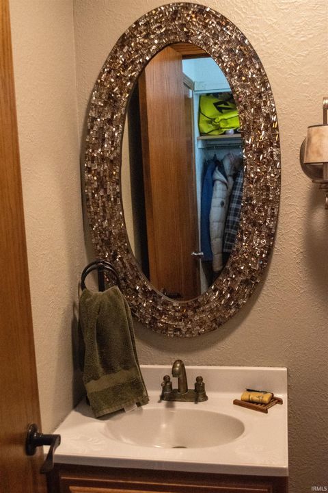 Tiny photo for 705 Venetian Way, Kokomo, IN 46901 (MLS # 202605473)