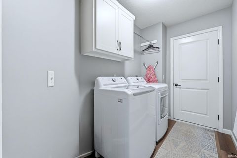 Tiny photo for 908 Midnight Chase Grove, Fort Wayne, IN 46845 (MLS # 202608331)