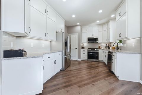 Tiny photo for 908 Midnight Chase Grove, Fort Wayne, IN 46845 (MLS # 202608331)