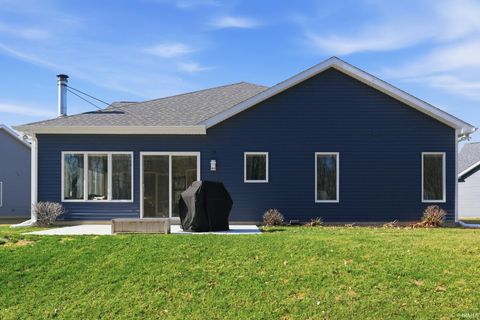 Tiny photo for 908 Midnight Chase Grove, Fort Wayne, IN 46845 (MLS # 202608331)