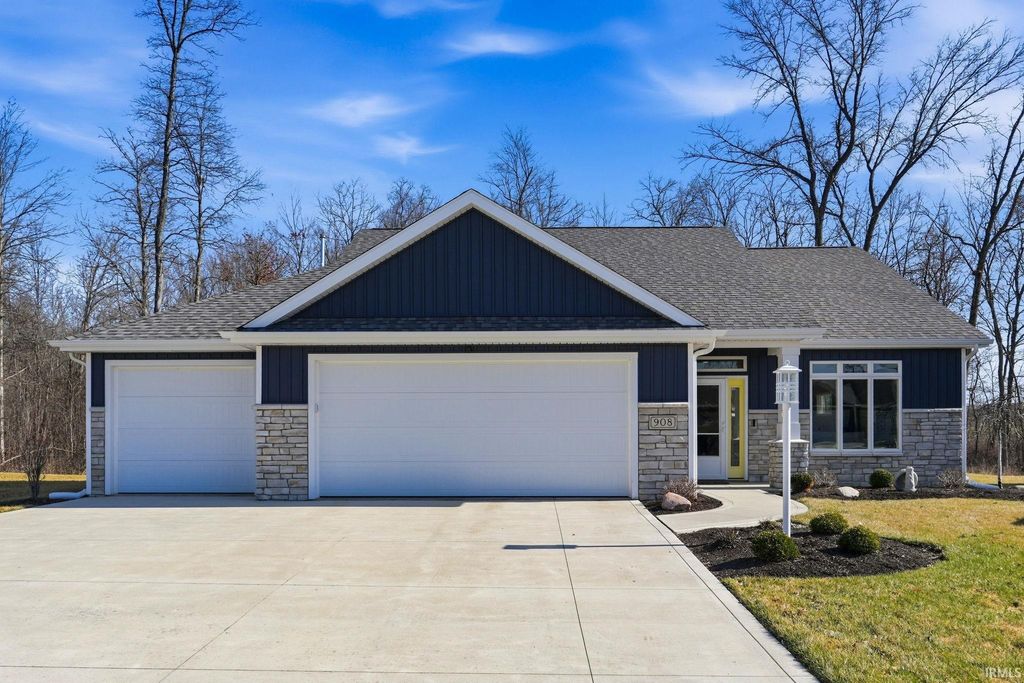 Photo of 908 Midnight Chase Grove, Fort Wayne, IN 46845 (MLS # 202608331)