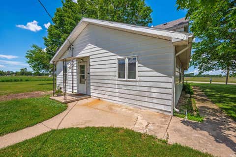 Tiny photo for 3501 W State Road 28, Muncie, IN 47303 (MLS # 202625458)