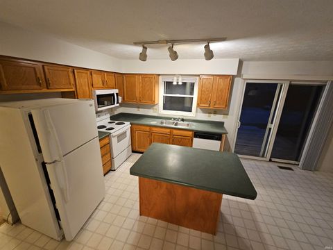 Tiny photo for 5182 Highland Cove Court, Monticello, IN 47960 (MLS # 202605409)
