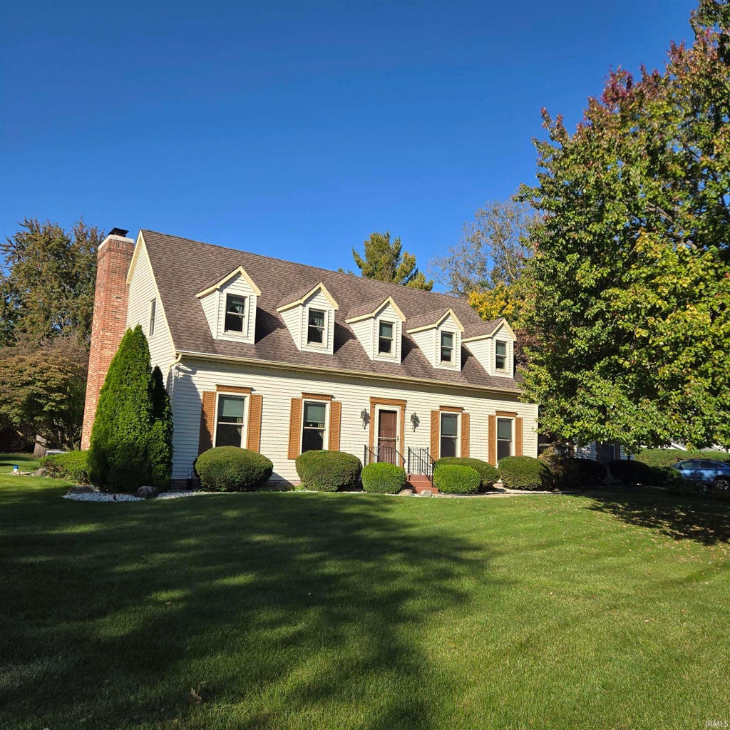 Photo of 20945 Dunwoody Ct Court, South Bend, IN 46614 (MLS # 202643141)