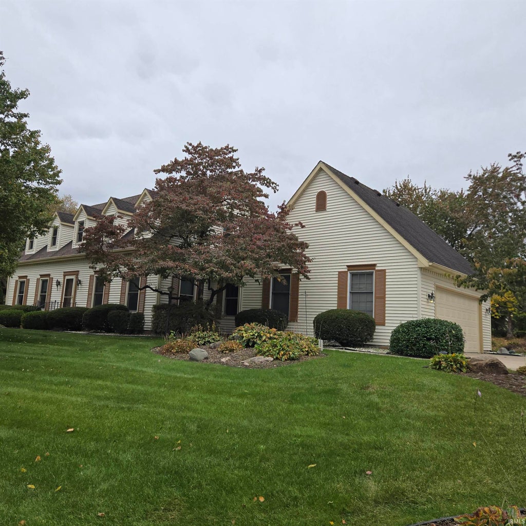 Photo of 20945 Dunwoody Ct Court, South Bend, IN 46614 (MLS # 202643141)