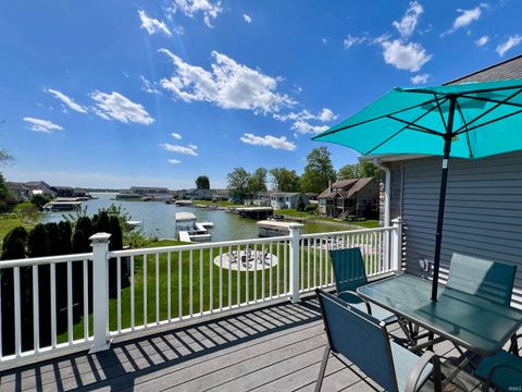 Tiny photo for 1620 Colonial Drive, Rochester, IN 46975 (MLS # 202518314)